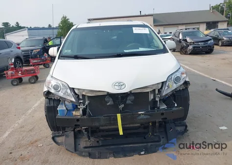 2014 Toyota Sienna Xle V6 8 Passenger из США, поврежденный, VIN 5TDYK3DC9ES410514